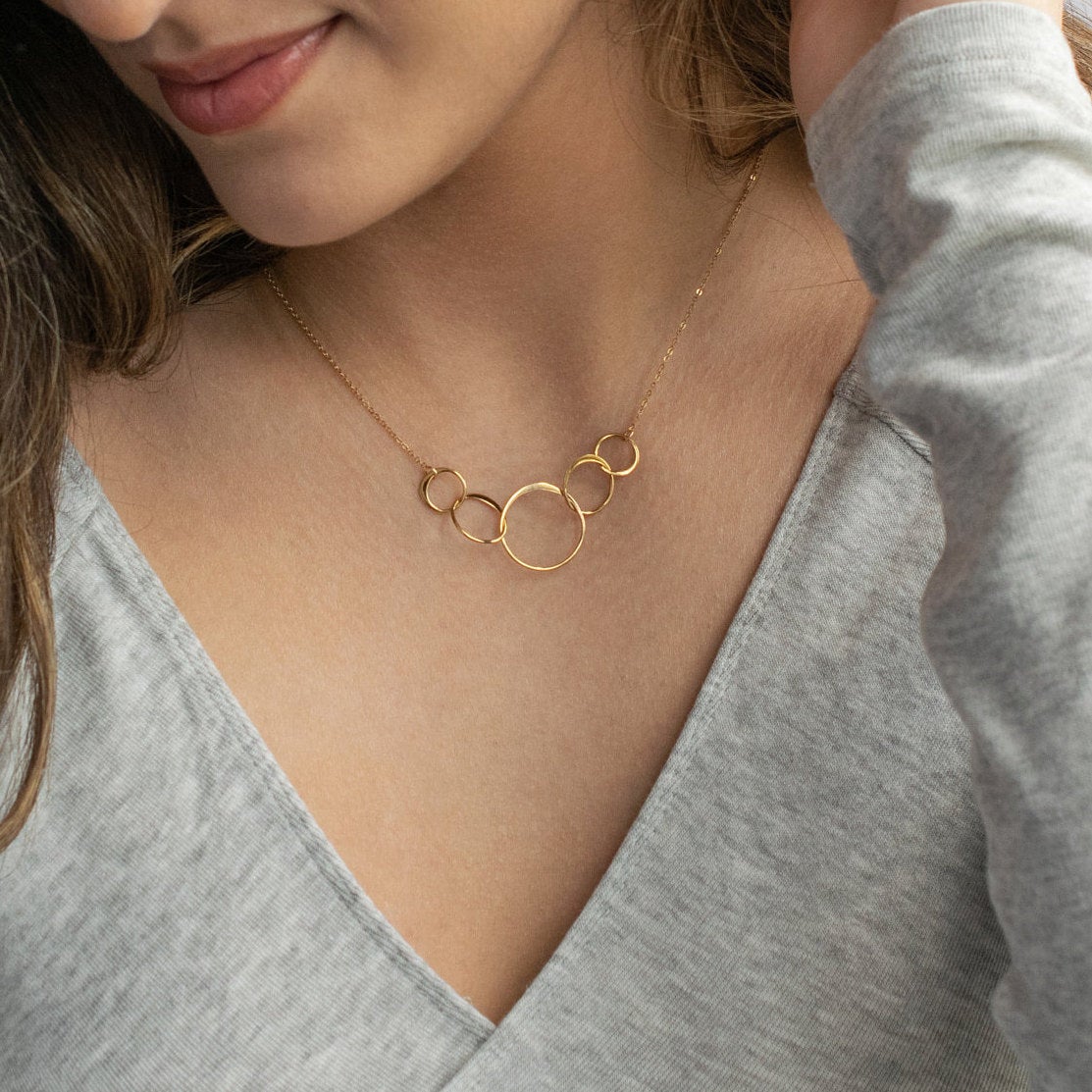 Interlocking Circle Necklace